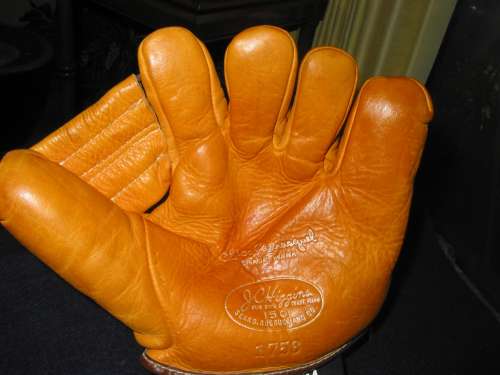 Chico Carrasquel JC Higgins 1758 Front